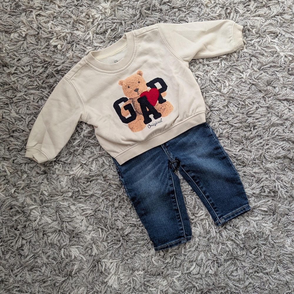 GAP Bear Sweatshirt and Jeans Set